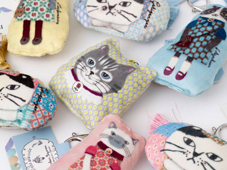 Kusuguru Japan Puffy Cat Keychain