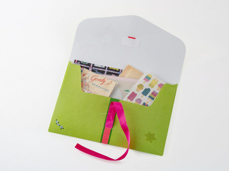 Yumi Kitagishi White Cat's Mini Folder