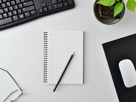 Maruman Mnemosyne Notebook 105 - A5 Dotted